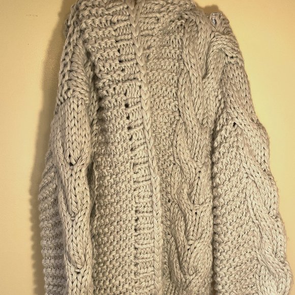 knitted hooded sweater (thick) - Picture 1 of 3